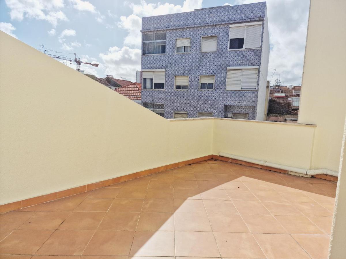 Near Parque Nacoes Apartment Lisbon
